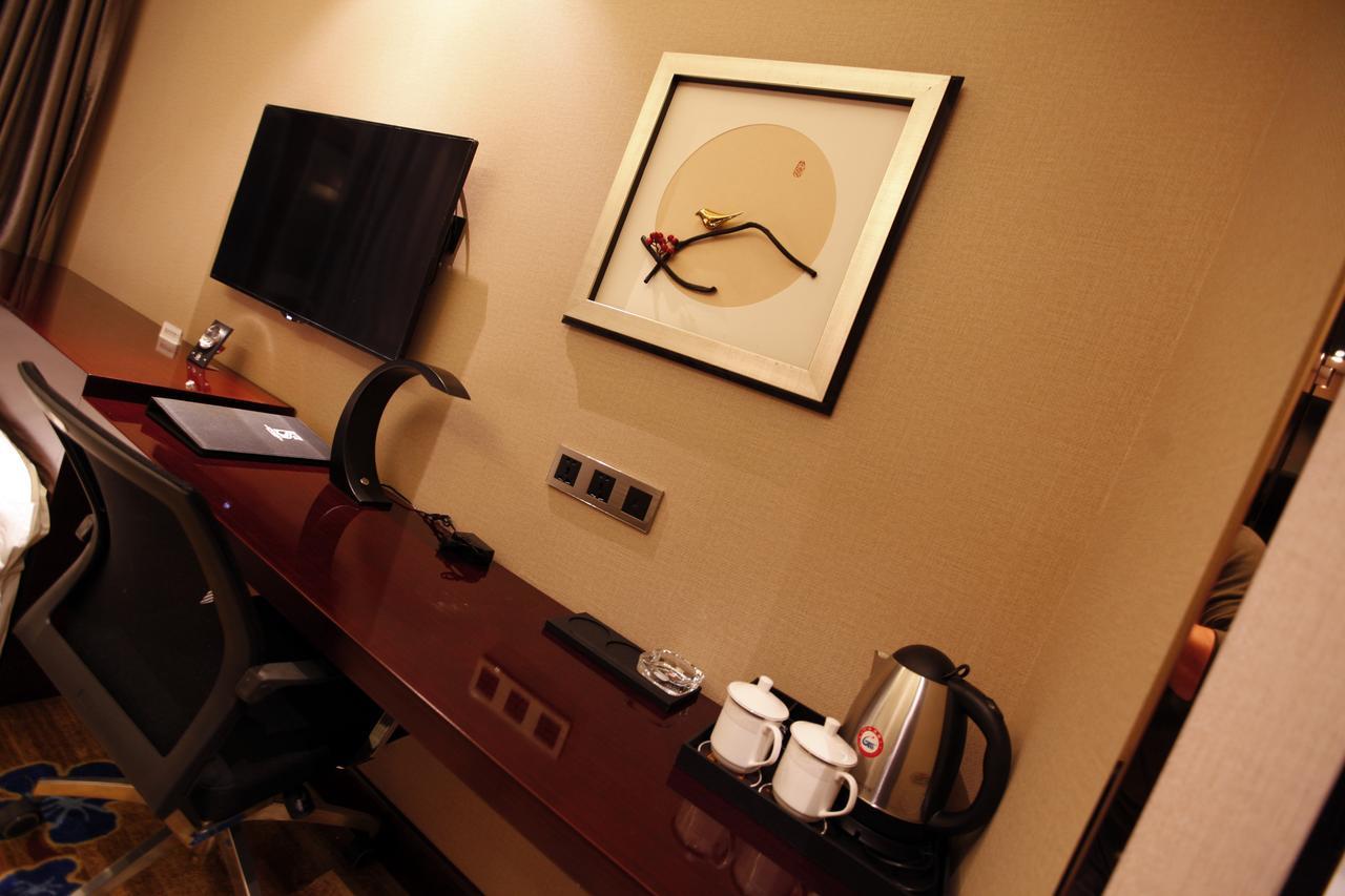Petrochemical Engineering Hotel Harbin Bagian luar foto